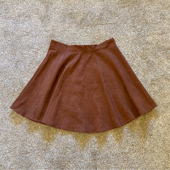 Brown Skirt - Picture 2 of 4